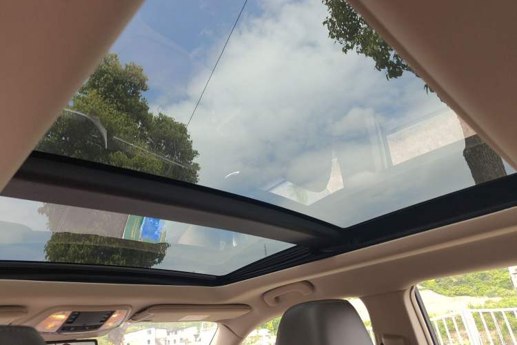 Used Chrysler 300C 2013 3.6L Premium Edition
