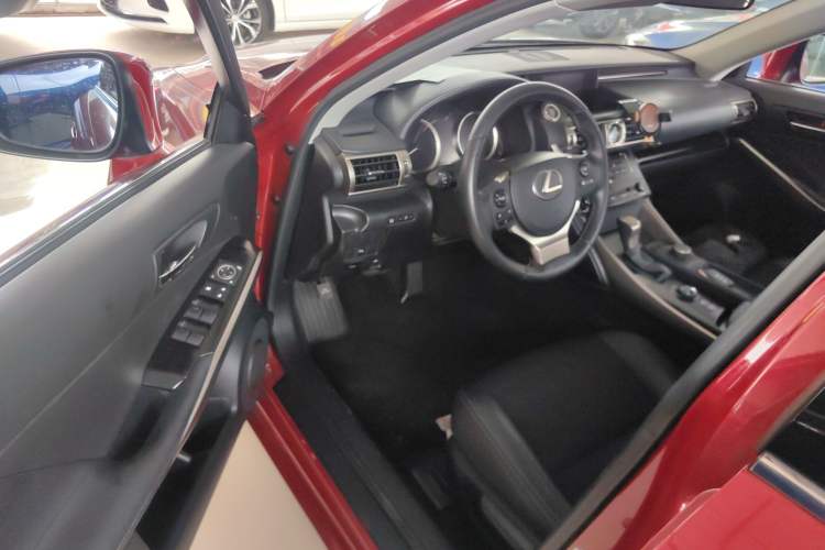 Used Lexus IS 2013 250 Leading Edition