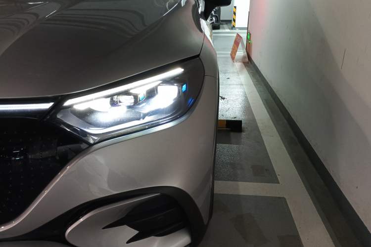 Used Mercedes-Benz EQE SUV 2023 500 4MATIC Special Edition Left Front Headlight