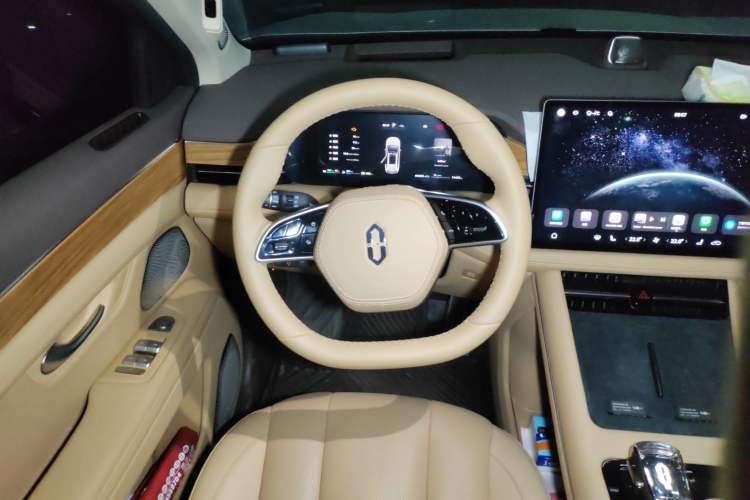 Used Hima AITO M7 2024 1.5T Intelligent Driving Rear-Drive Max Edition 5 Seats
