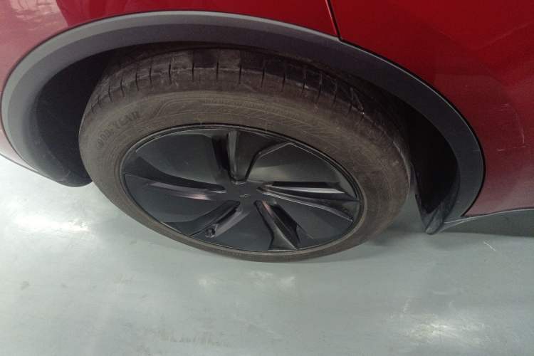 Used Tesla Model Y 2025 Rear-Wheel-Drive Version