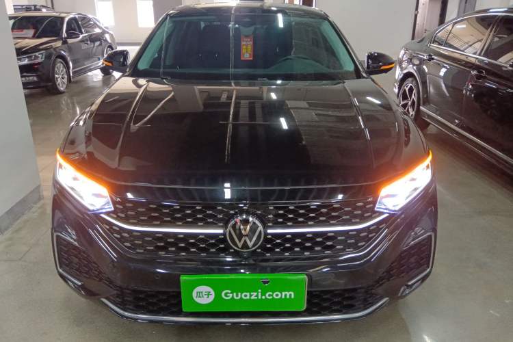 Used Volkswagen Passat 2022 330TSI Starry Luxury Edition
