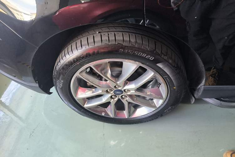 Used Ford Edge 2016 EcoBoost 245 Four-Wheel Drive Titanium 7-Seater