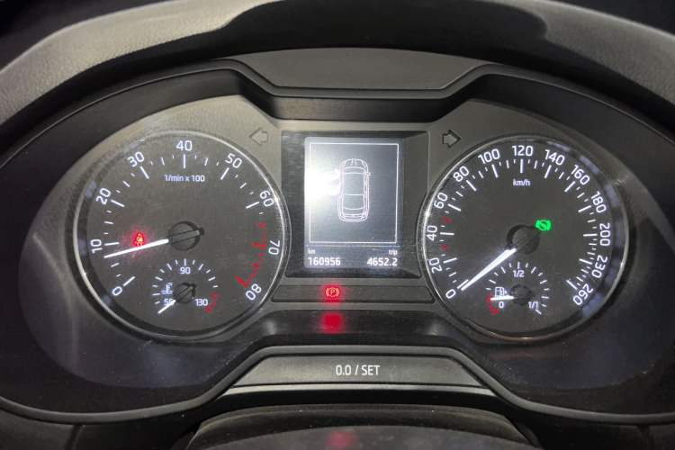 Used Skoda Octavia 2017 1.6L Automatic Smart Drive Edition Instrument Cluster