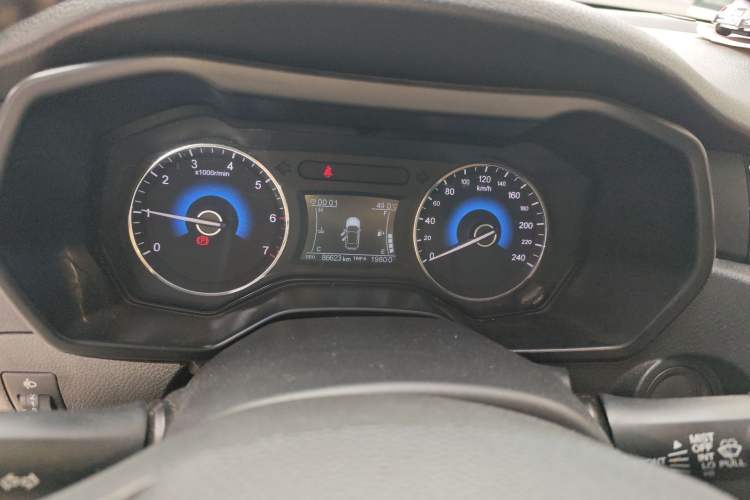 Used Dongfeng Fengon 580 2017 1.8L Manual Comfort Model
