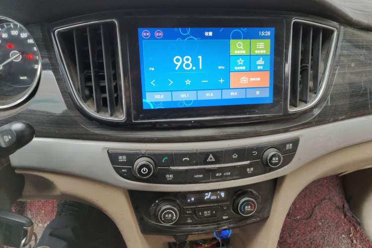 Used Baojun 730 2016 1.5L Manual Luxury Edition 7 Seats