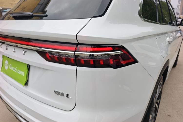 Used Geely Auto Monjaro L 2024 2.0TD High-Power Automatic Two-Wheel Drive Skyline Edition Right Rear Taillight