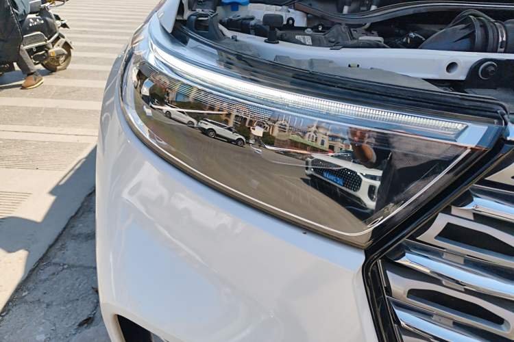 Used Ford Explorer 2020 EcoBoost 285 4x4 Titanium Edition 6 Seats
