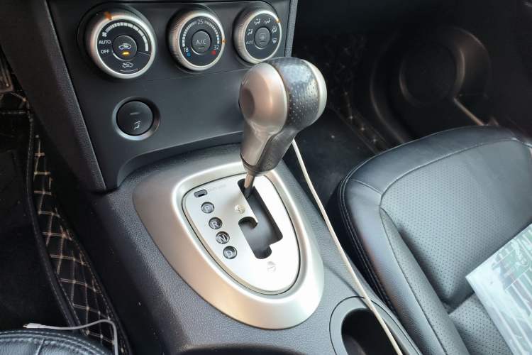 Used Nissan Qashqai 2011 2.0 XV Lea CVT 2WD
