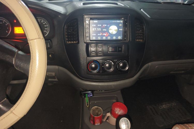 Used FORTHING Lingzhi 2013 M3 1.6L 7-seat Standard Model
