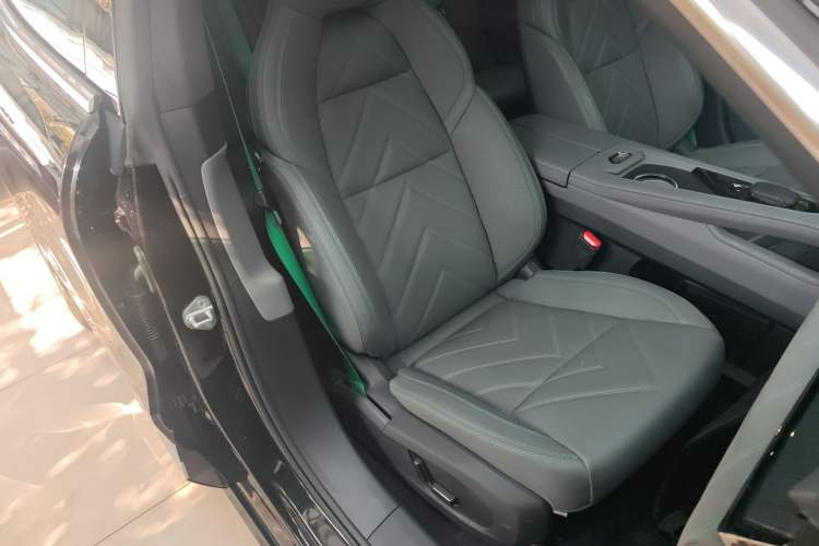 Used Zeekr 001 2023 WE Edition 100 kWh
