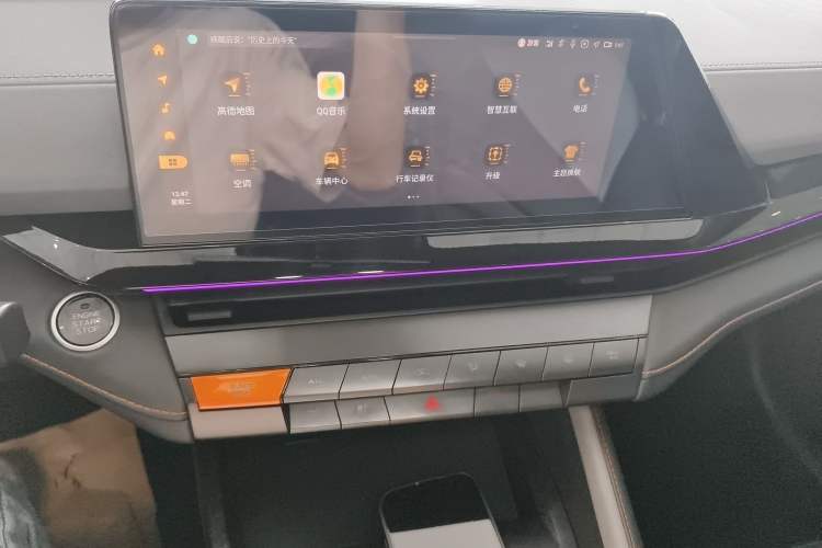 Used CHANGAN UNI-V 2022 1.5T Prestige Version Audio And AC Panel