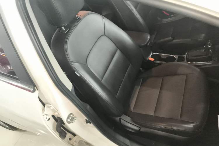 Used Kia K3 2016 1.6L Automatic GL Right Front Seat