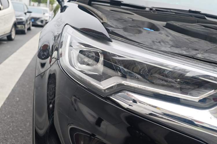 Used Hongqi HS5 2022 Revised Version 2.0T Smart Connect Flagship Edition Right Front Headlight