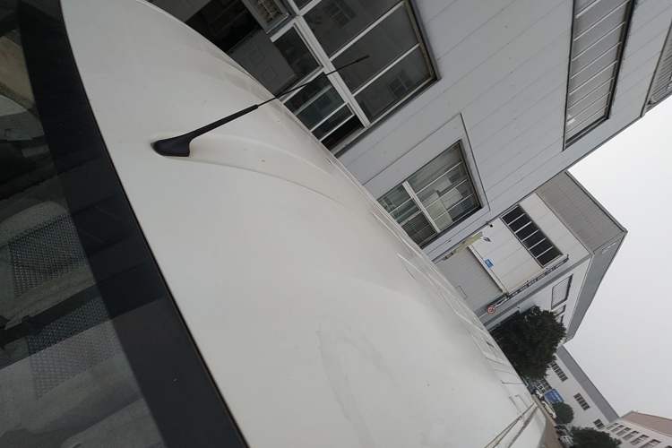 Used SAIC MAXUS Xintu V90 2020 2.0T AMT Yunjie Edition Front-Wheel Drive Rear Single Tire Short Wheelbase Mid-Height 6-Seater
