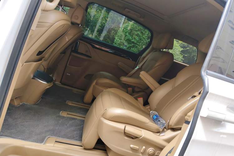 Used Buick GL8 2017 ES 28T Flagship Model China V Standard Left Rear Seat