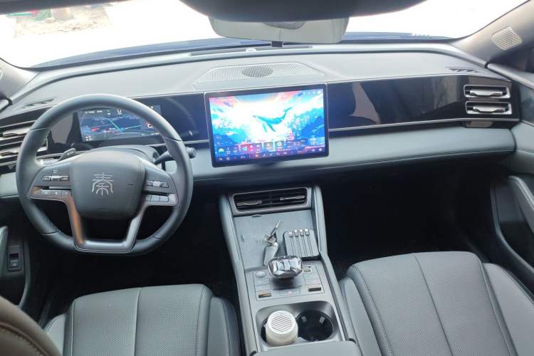 Used BYD Qin L 2025 DM-i Smart Drive 120KM Superior Model
