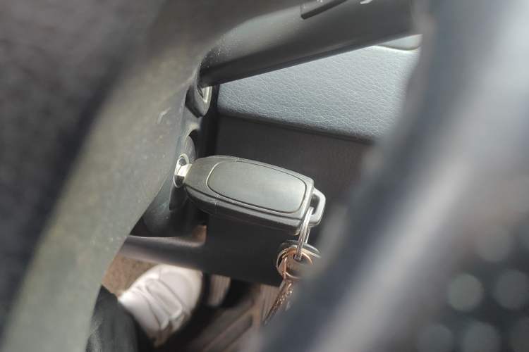 Used Volvo XC90 2007 2.5T AWD Vehicle Key