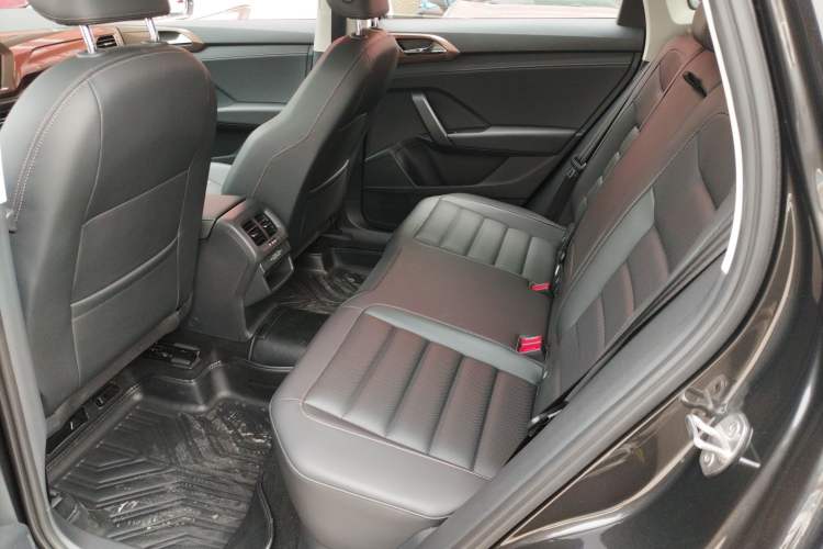 Used Volkswagen Tharu 2019 330TSI Four-Wheel Drive Flagship Model China VI Standard Left Rear Seat