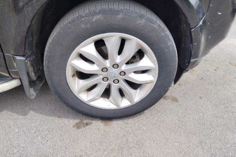 Used Land Rover Freelander 2 2011 2.2T SD4 SE Diesel Edition Right Front Wheel Hub