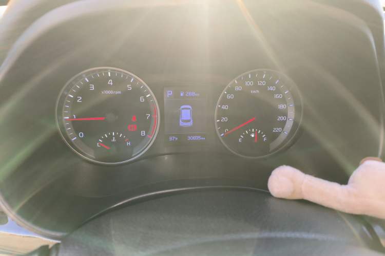 Used Kia kx1 Stonic 2021 1.4L Automatic Fun Edition Instrument Cluster