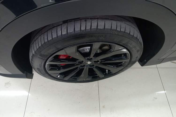 Used ARCFOX Alpha T5 2025 660 MAX
