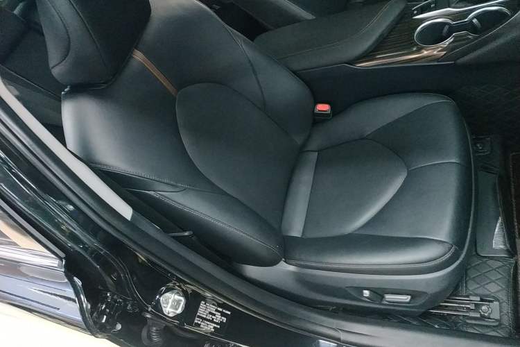 Used Toyota Camry 2021 2.0G Luxury Edition