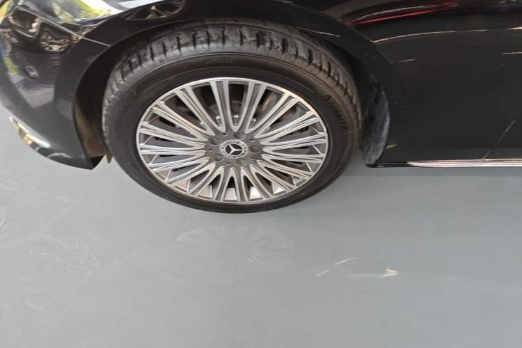 Used Mercedes-Benz E-Class 2022 Second Facelift E 300 L Fashion Edition
