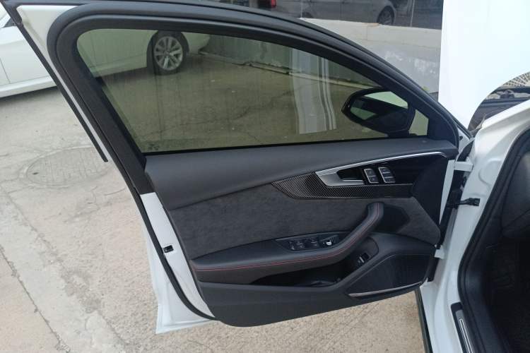 Used Audi A4L 2025 2 Million Units Enjoyment Edition 45 TFSI quattro Prestige Dynamic Type