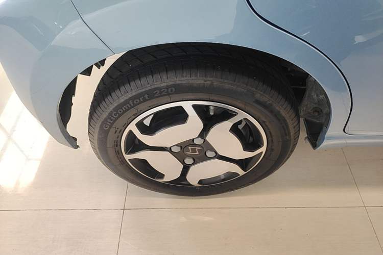 Used SOL E10X 2021 302 km Range Luxury Version 30.2 kWh Right Rear Wheel Hub