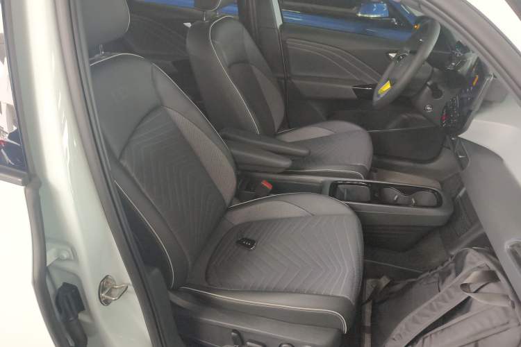 Used Volkswagen ID.3 2023 Upgraded Model Pure Intelligent Enjoyment Version Right Front Seat