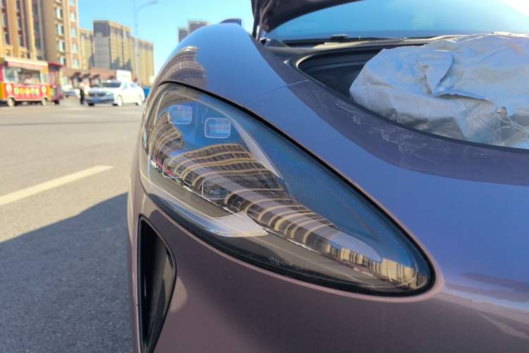 Used Xiaomi Auto SU7 2024 Four-Wheel Drive Ultra-Long Range Advanced Intelligent Driving Max Edition
