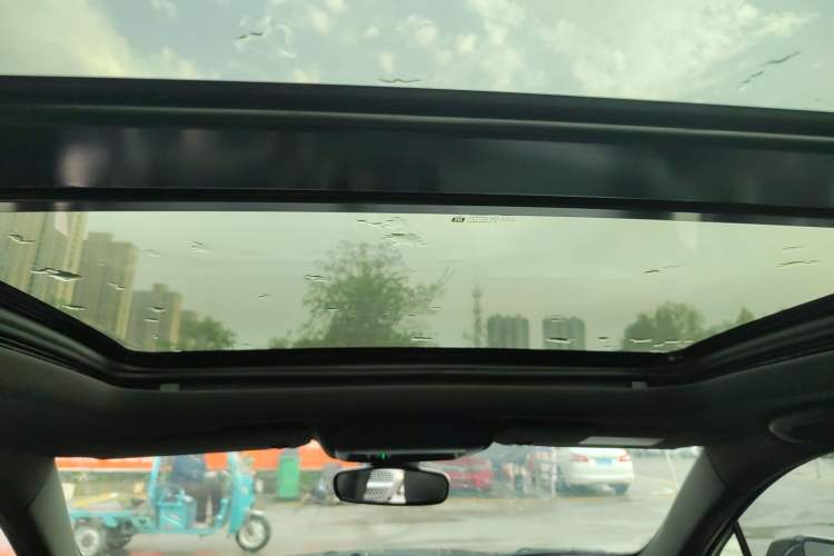 Used Cadillac XT5 2021 2.0T Two-Wheel Drive Luxury Version Headliner