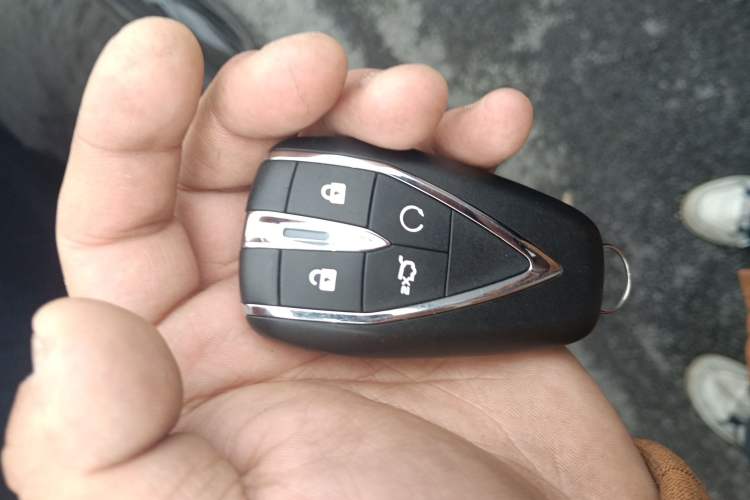 Used CHANGAN OSHAN X7 2020 1.5T Automatic Flagship Edition Vehicle Key