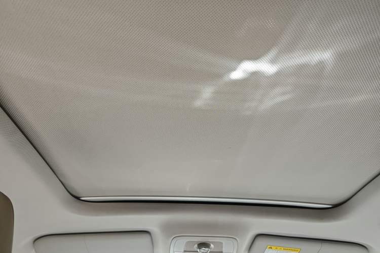 Used Roewe RX5 New Energy 2017 ERX5 EV400 Electric Internet Supreme Edition Headliner