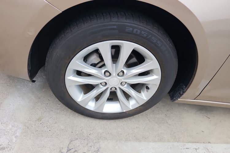 Used Buick Verano 2018 Sedan 20T Dual-Clutch Leading Model