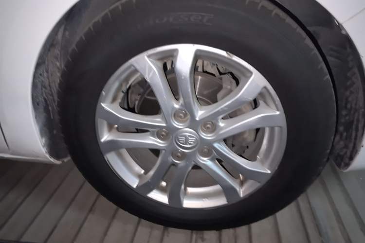 Used Bestune B50 2016 1.6L manual luxury version