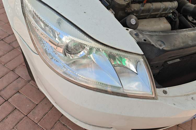 Used Skoda Octavia 2013 1.6L Manual Yijie Edition Right Front Headlight