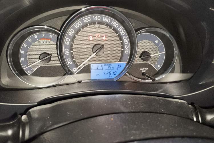 Used Toyota Levin 2016 1.6G CVT Elite Edition Odometer Close Up