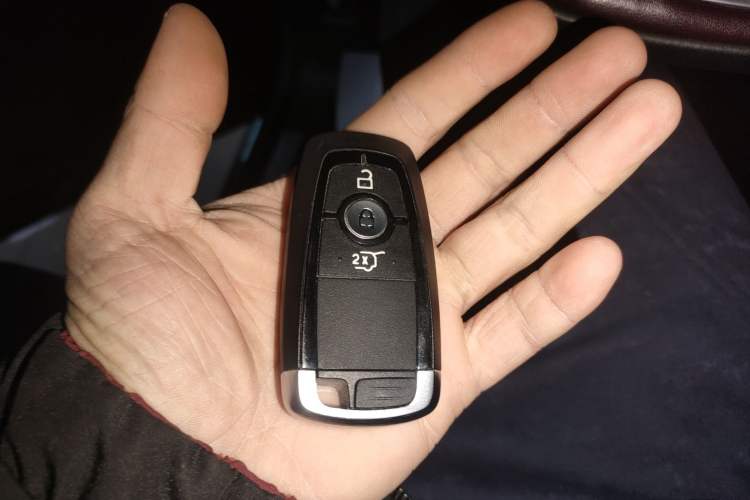 Used Ford Explorer 2023 EcoBoost 285 Four-Wheel Drive Titanium Edition 7-Seater
