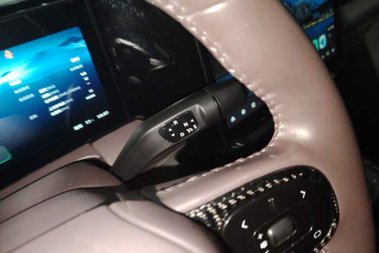 Used Leapmotor C11 2023 Pure Electric 580 All-Wheel-Drive Performance Edition Gear Lever