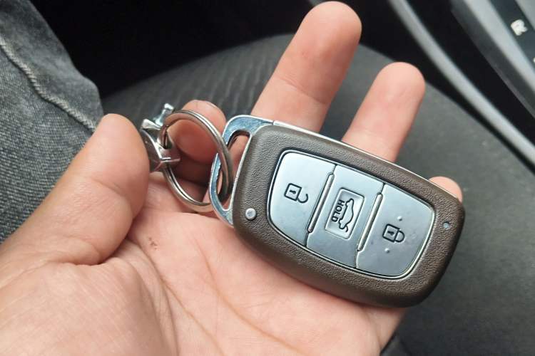 Used Hyundai Elantra (5th Generation / Langdong) 2016 1.6L Automatic Prestige Model Vehicle Key