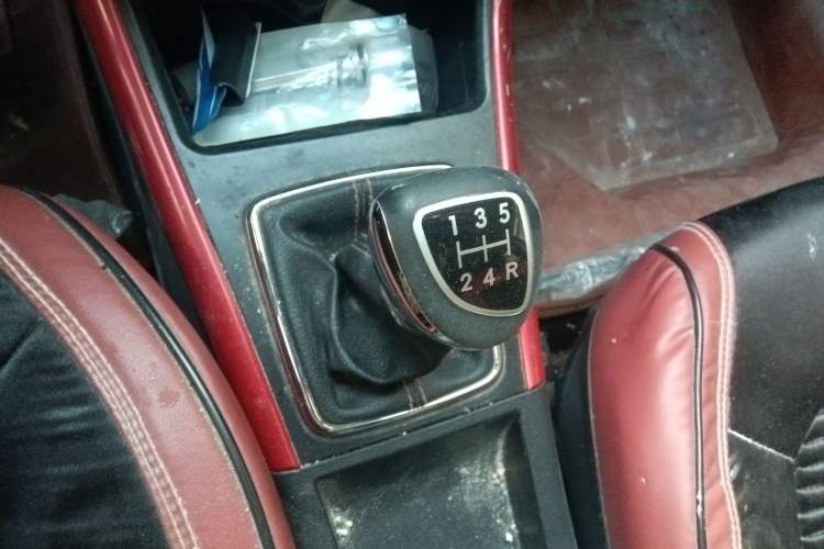 Used BAIC Changhe Q25 2016 1.5L Manual Fun Edition Gear Lever