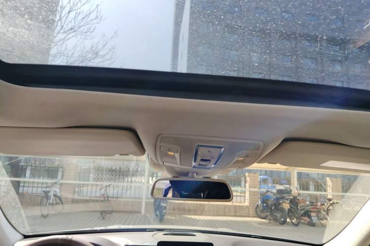 Used Mercedes-Benz GLE 2017 GLE 320 4MATIC Dynamic Model Headliner