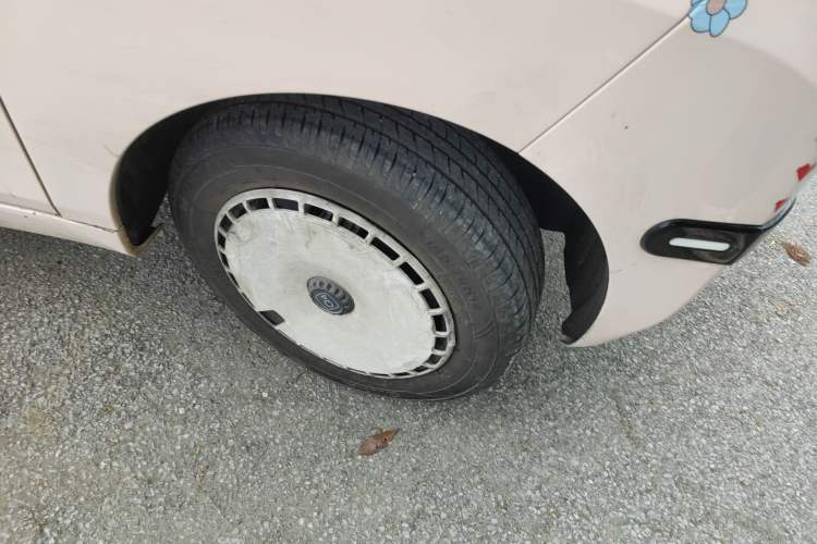 Used Chery QQ Ice Cream 2024 170km Sundae Right Front Wheel Hub