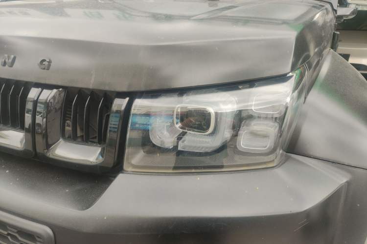 Used BAIC Off-Road BJ40 2023 2.0D Automatic Four-Wheel Drive Blade Hero Edition Adventurer Type (with Front and Rear Electronic Locks) Left Front Headlight