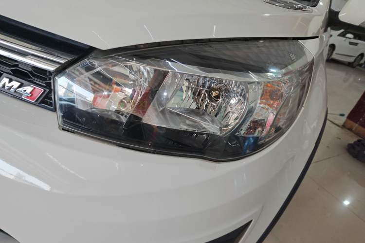 Used Great Wall M4 2015 1.5L AMT Luxury Model
