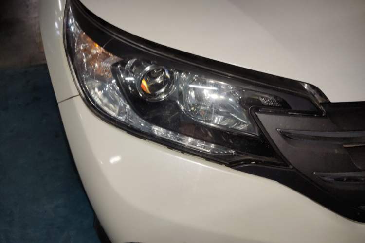 Used Honda CR-V 2013 2.4L two-wheel drive luxury version Right Front Headlight
