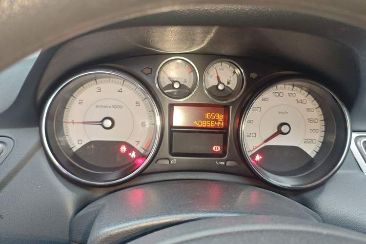 Used Peugeot 308 2012 1.6L Manual YouShang Edition
