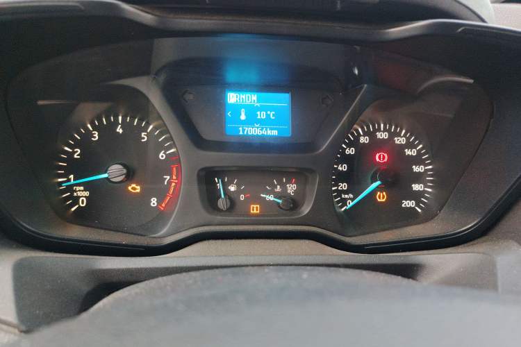 Used Ford Transit 2020 2.0T Gasoline Automatic Multi-Function Commercial Vehicle Mid-axle Low-roof Design with Dual Rear Doors Meeting China VI Emission Standards